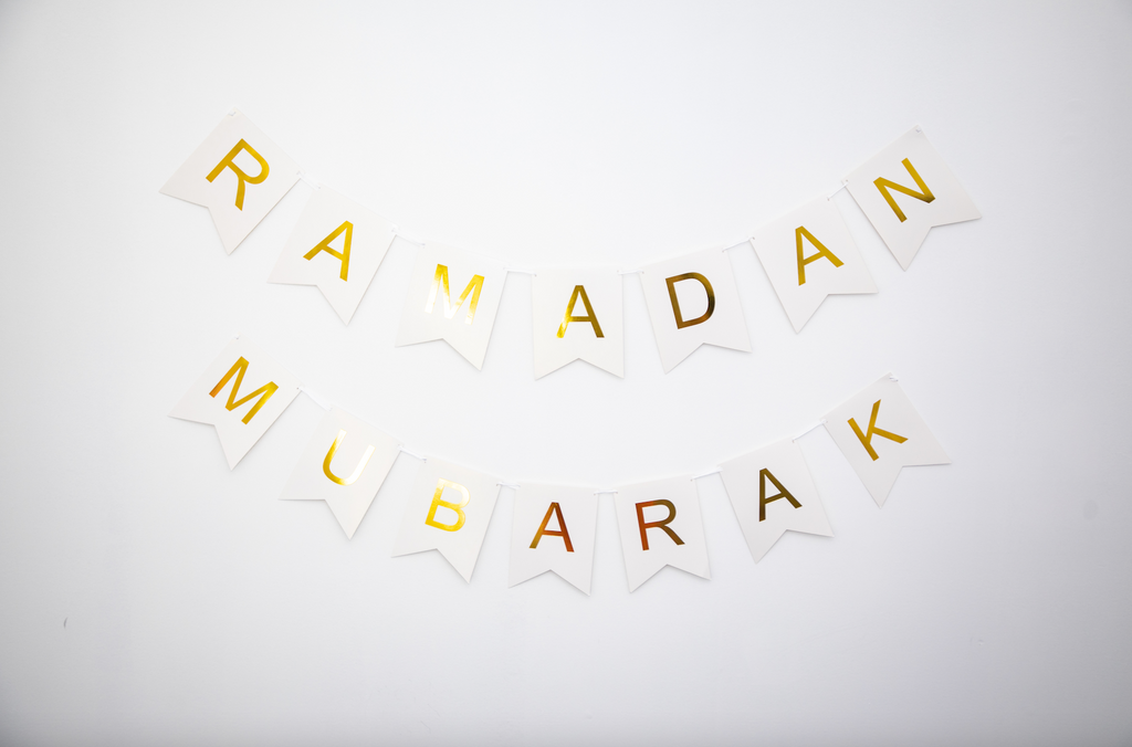 Products 'Ramadan Mubarak' Fishtail Banner. decor, party, Eid gifts and traditions, Islamic holidays, Ramadan fasting, Eid, Ramadan