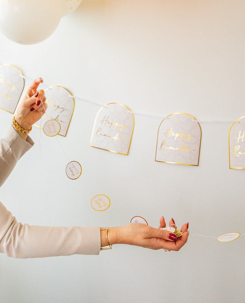 Ramadan Arches Banner; Ramadan Decorations; Party; Decor; Islamic Decor; Muslim Decor; Happy Ramadan; Jerusalem; Modern; Gold; Elegant; Arch Banner