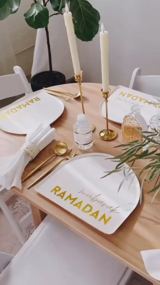 Eid, Ramadan, decor, party, Eid gifts and traditions, Islamic holidays, Ramadan fasting, Eid, Ramadan, Party, Decor, Holiday, Celebrate, Trendy, Elevated style, modern, elegant, Minimal, Water bottle labels, party, Ramadan Mubarak