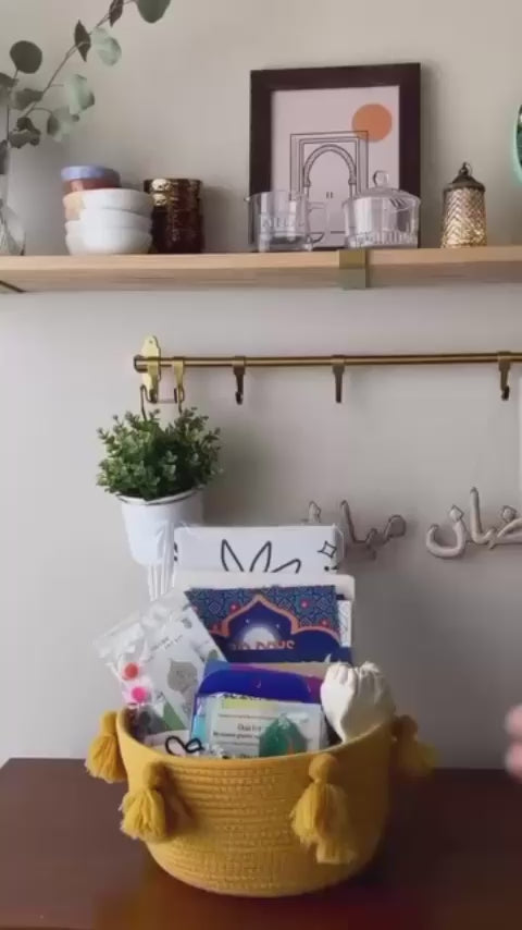 Products Ramadan Insert/Tag To Neighbors & Friends, Letter, Gift, Eid, Ramadan, decor, party, Eid gifts and traditions, Islamic holidays, Ramadan fasting, Eid, Ramadan, Party, Decor, Holiday, Celebrate, Trendy, Elevated style, modern, elegant, Minimal