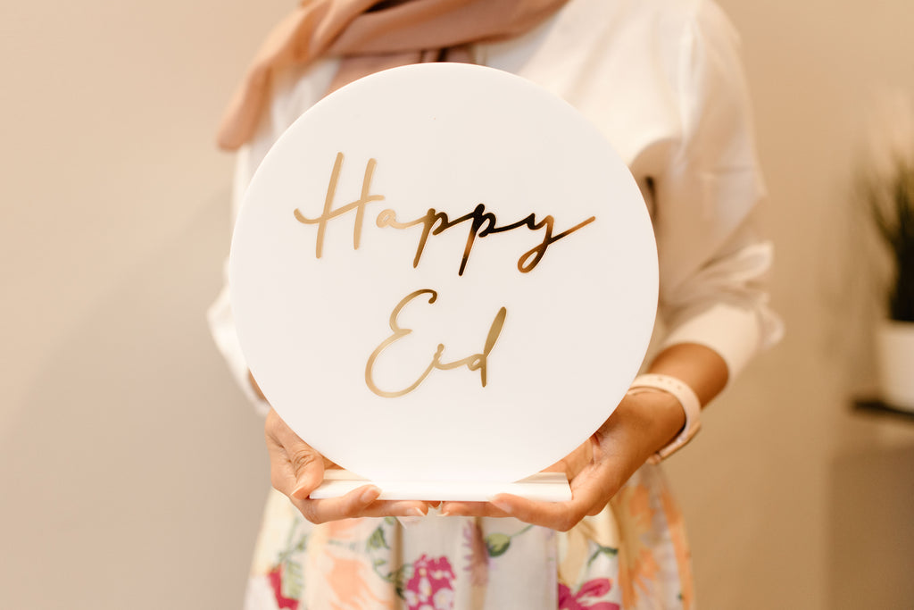 Eid, Ramadan, decor, party, Eid gifts and traditions, Islamic holidays, Ramadan fasting, Eid, Ramadan, Party, Decor, Holiday, Celebrate, Trendy, Elevated style, modern, elegant, STand Happy Eid, SIgn 