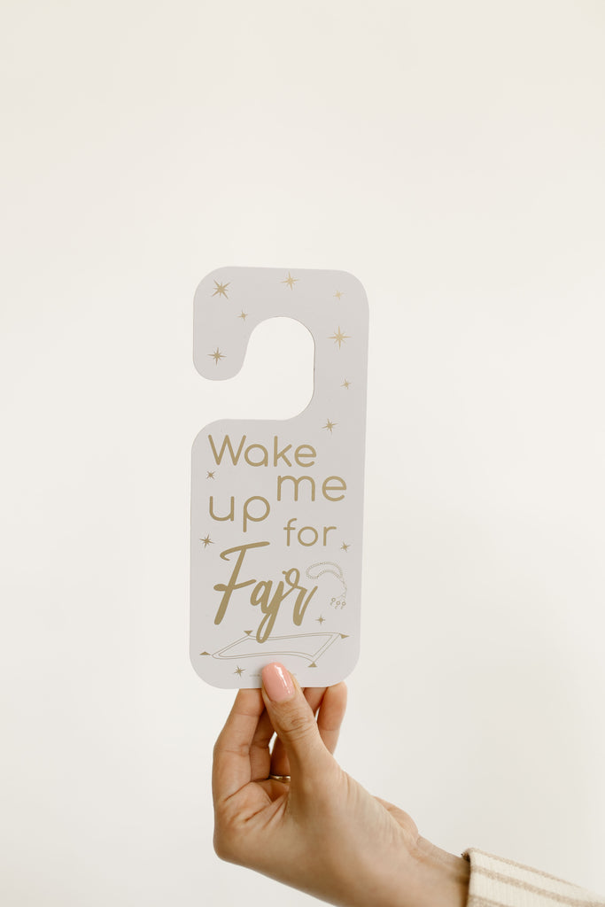 Eid, Ramadan, decor, party, Eid gifts and traditions, Islamic holidays, Ramadan fasting, Eid, Ramadan, Party, Decor, Holiday, Celebrate, Trendy, Elevated style, modern, elegant, Minimal, Door Hanger, Ramadan